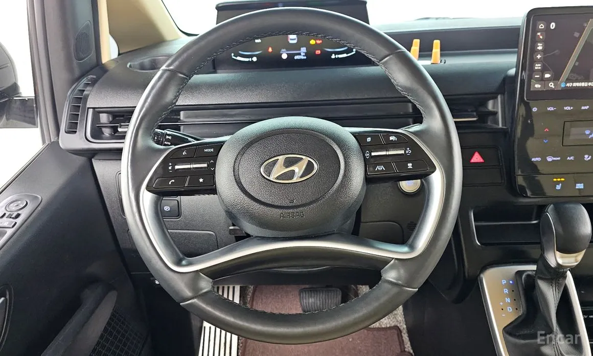 Фото 14 - Hyundai Staria