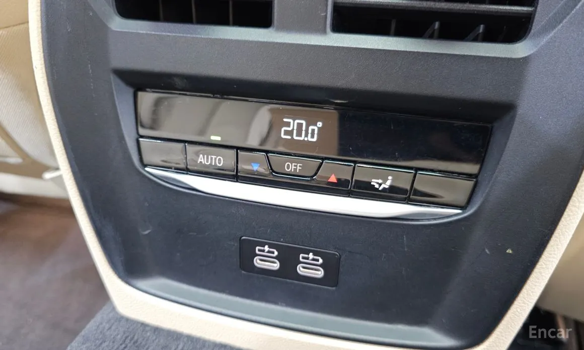 Photo 19 - BMW 3 Series