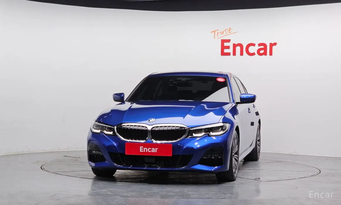 Photo 3 - BMW 3 Series