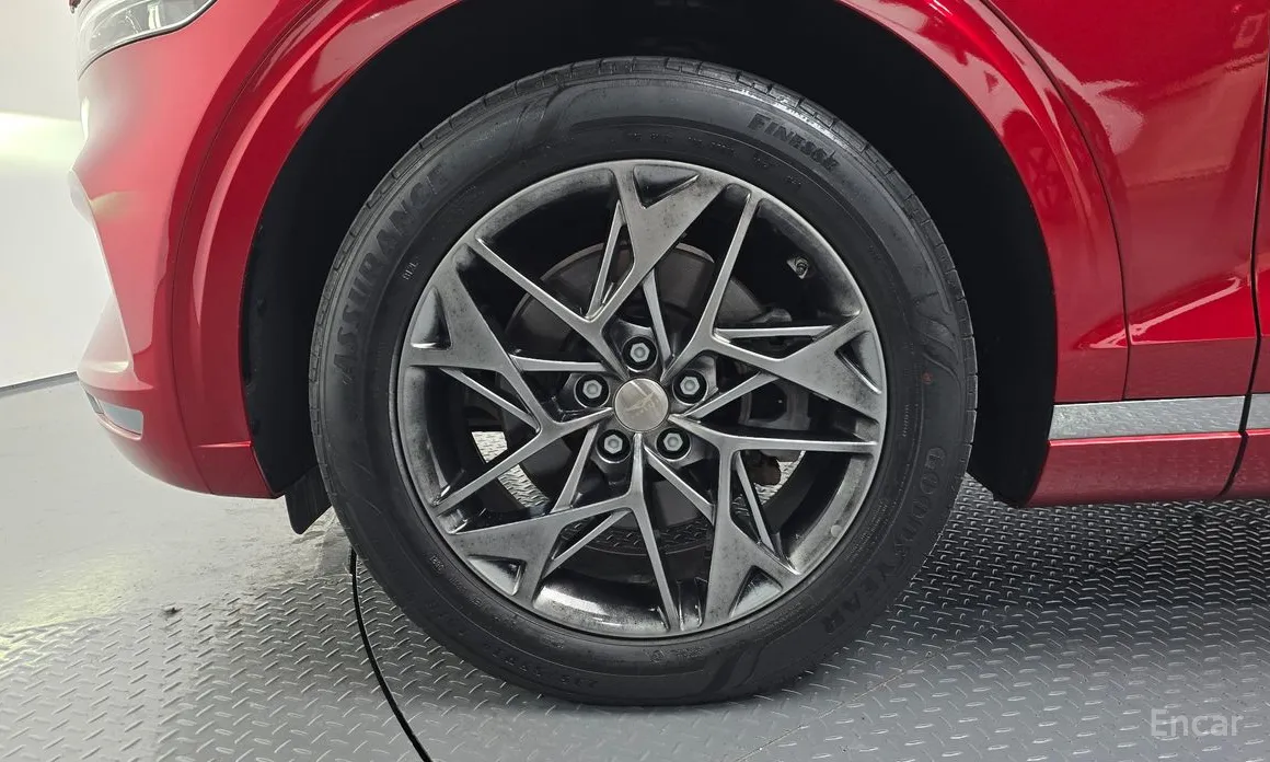 Фото 5 - Genesis GV70