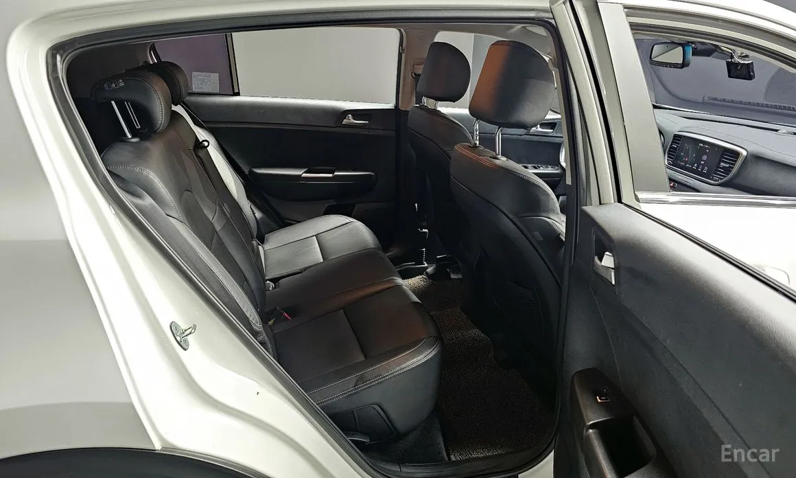 Фото 12 - Kia Sportage