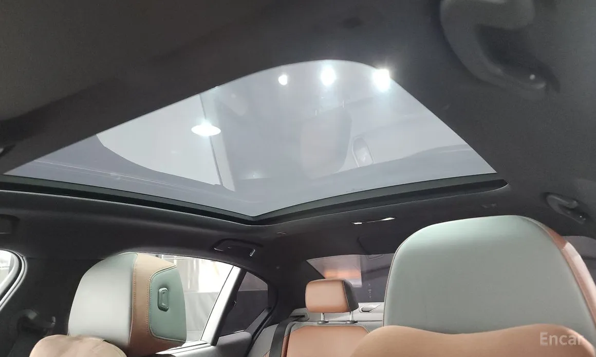 Фото 17 - BMW i5