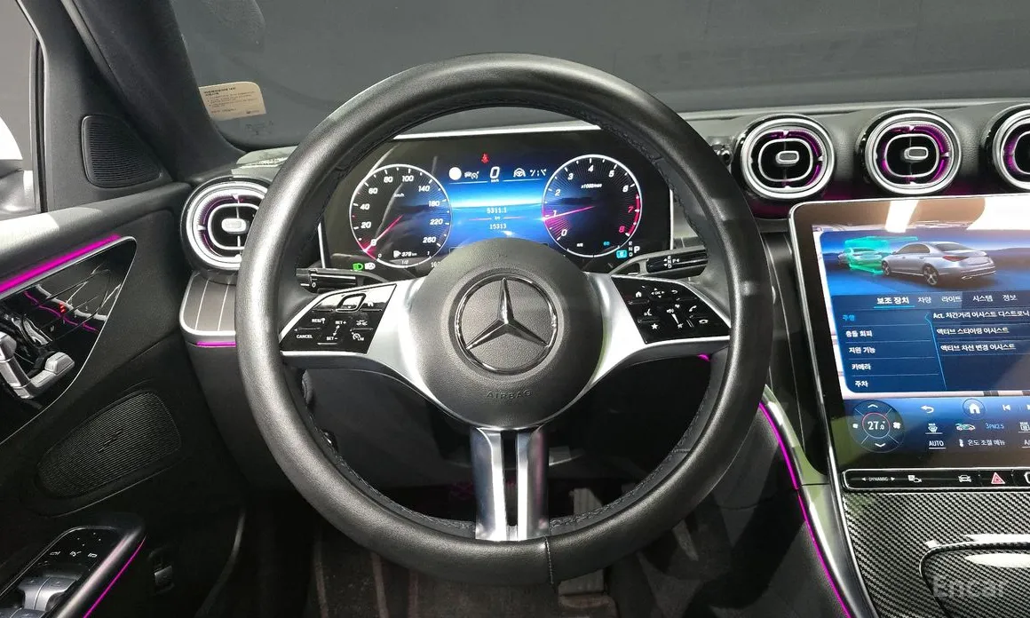 Фото 13 - Mercedes-Benz C-Class