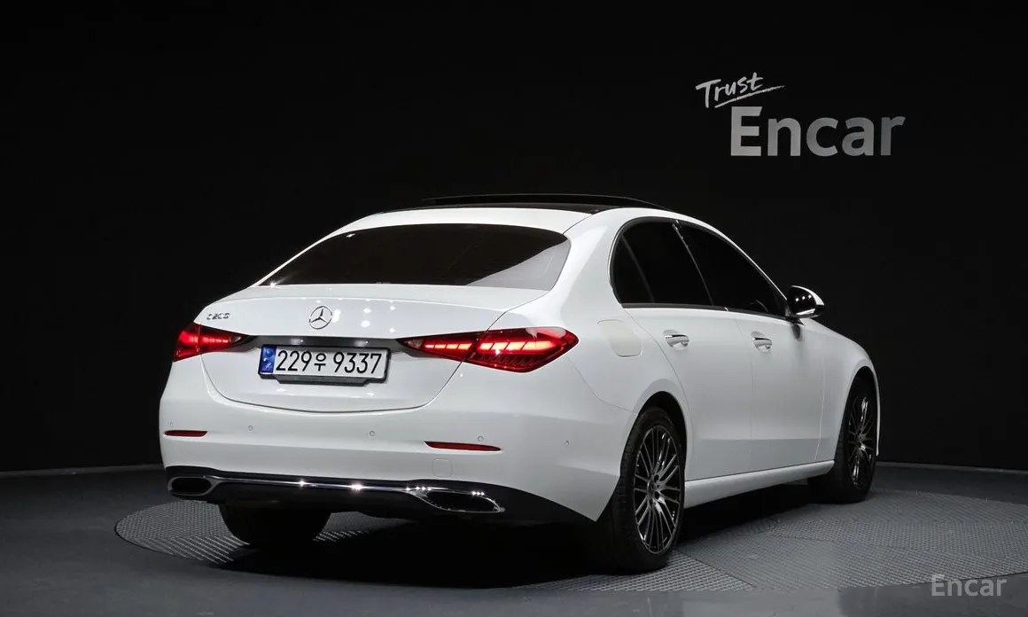 Фото 2 - Mercedes-Benz C-Class