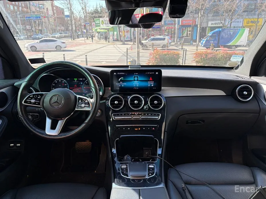 Фото 8 - Mercedes-Benz GLC-Class