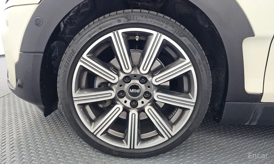 Фото 5 - Mini Clubman