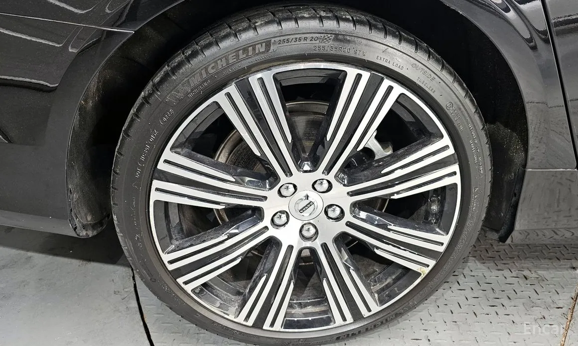 Фото 5 - Volvo S90