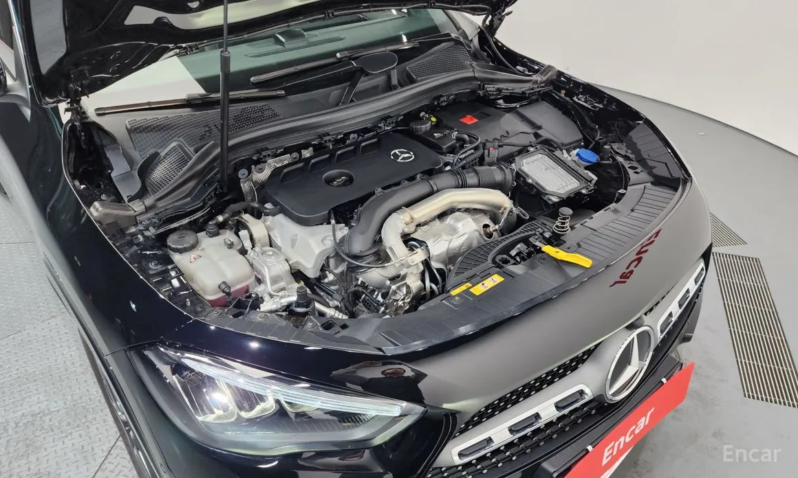 Фото 6 - Mercedes-Benz GLA-Class