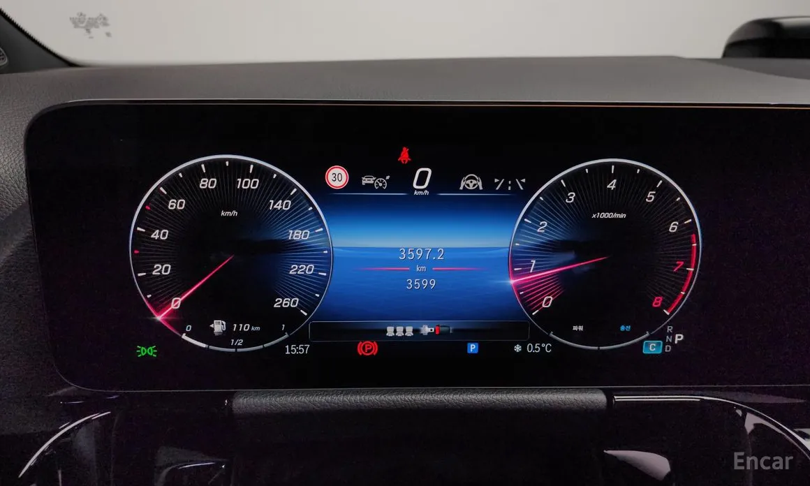 Фото 8 - Mercedes-Benz GLA-Class