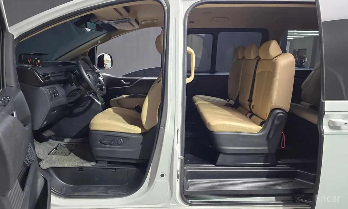 Фото 10 - Hyundai Staria