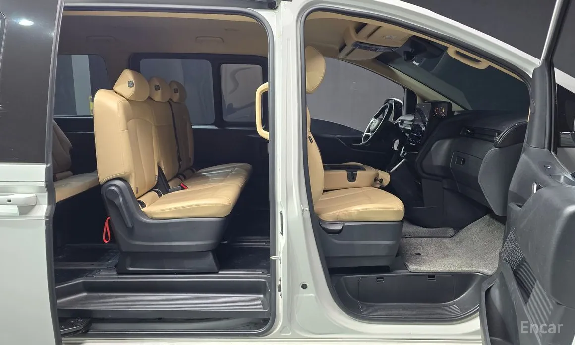 Фото 11 - Hyundai Staria