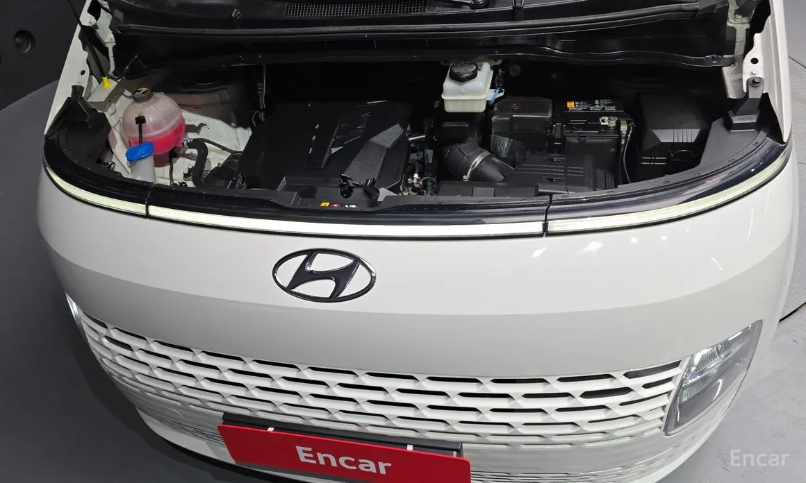 Фото 6 - Hyundai Staria