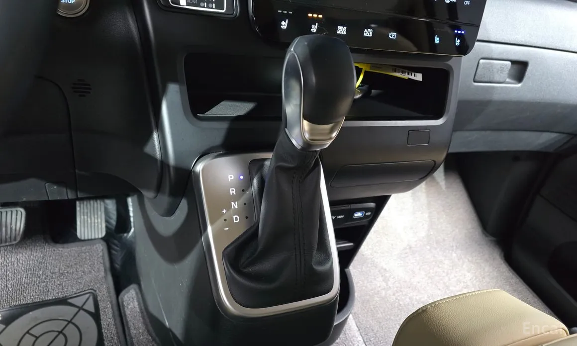 Фото 9 - Hyundai Staria