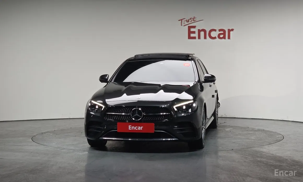 Фото 3 - Mercedes-Benz E-Class