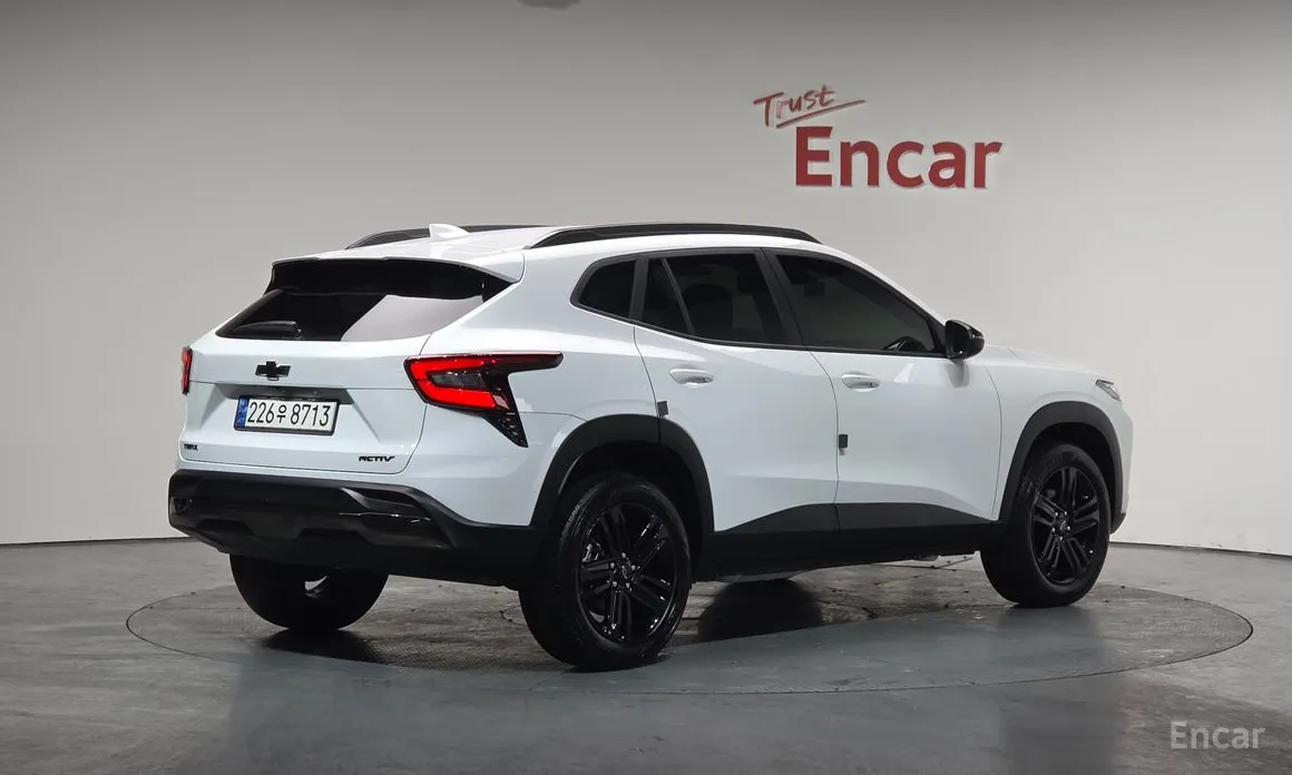 Фото 2 - Chevrolet Trax