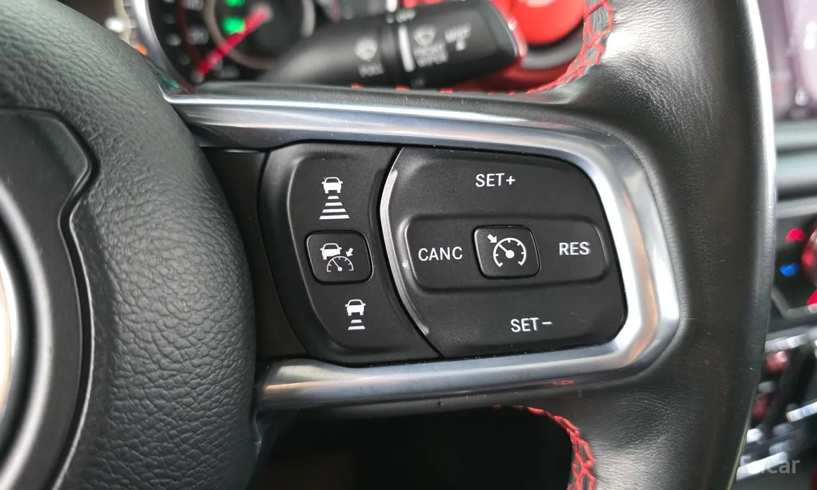 Фото 14 - Jeep Gladiator