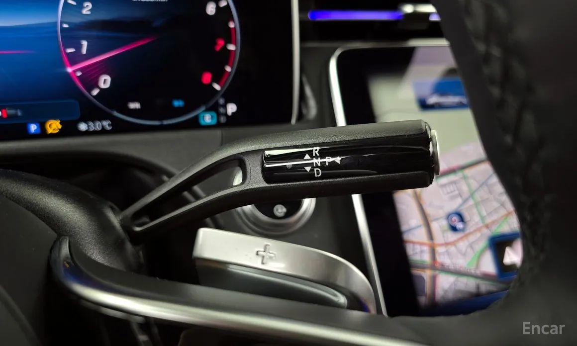 Photo 9 - Mercedes-Benz E-Class