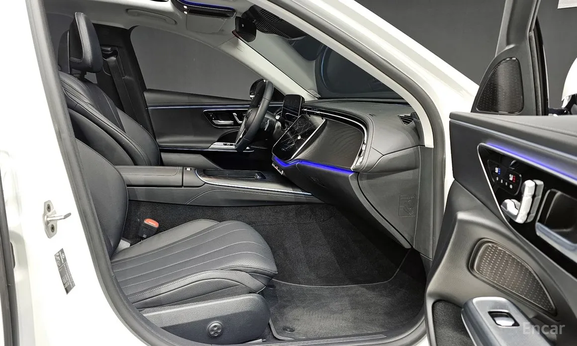 Фото 10 - Mercedes-Benz E-Class