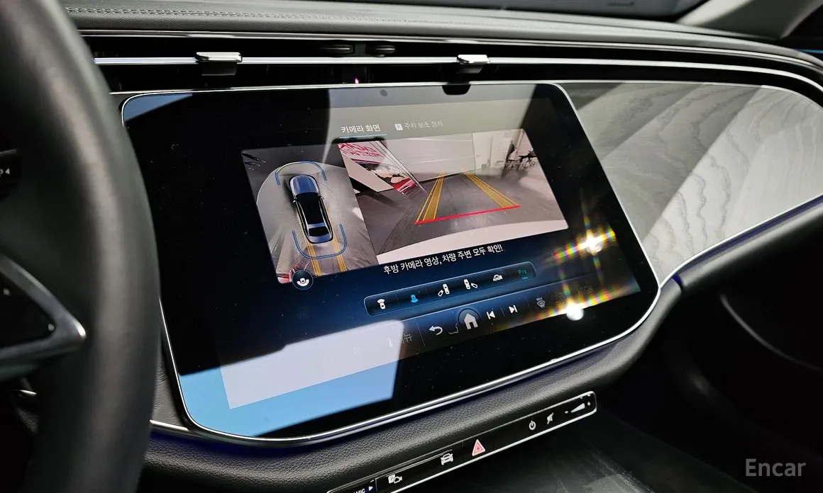 Фото 15 - Mercedes-Benz E-Class