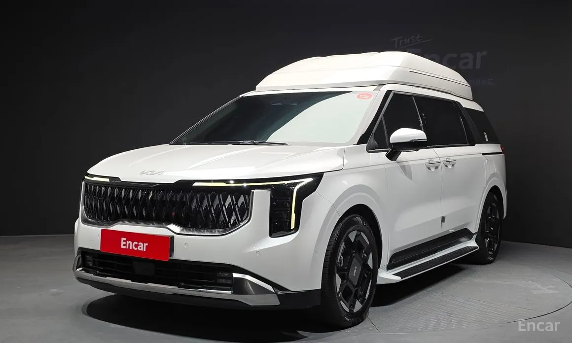 Фото 1 - Kia Carnival