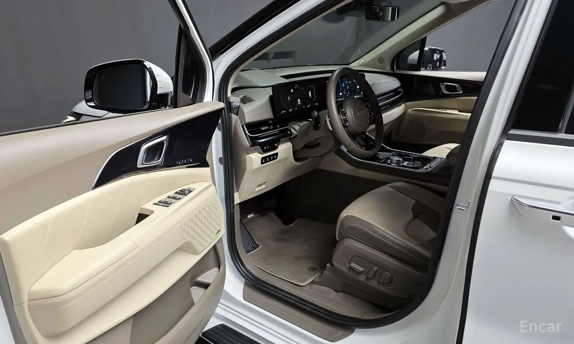 Фото 10 - Kia Carnival