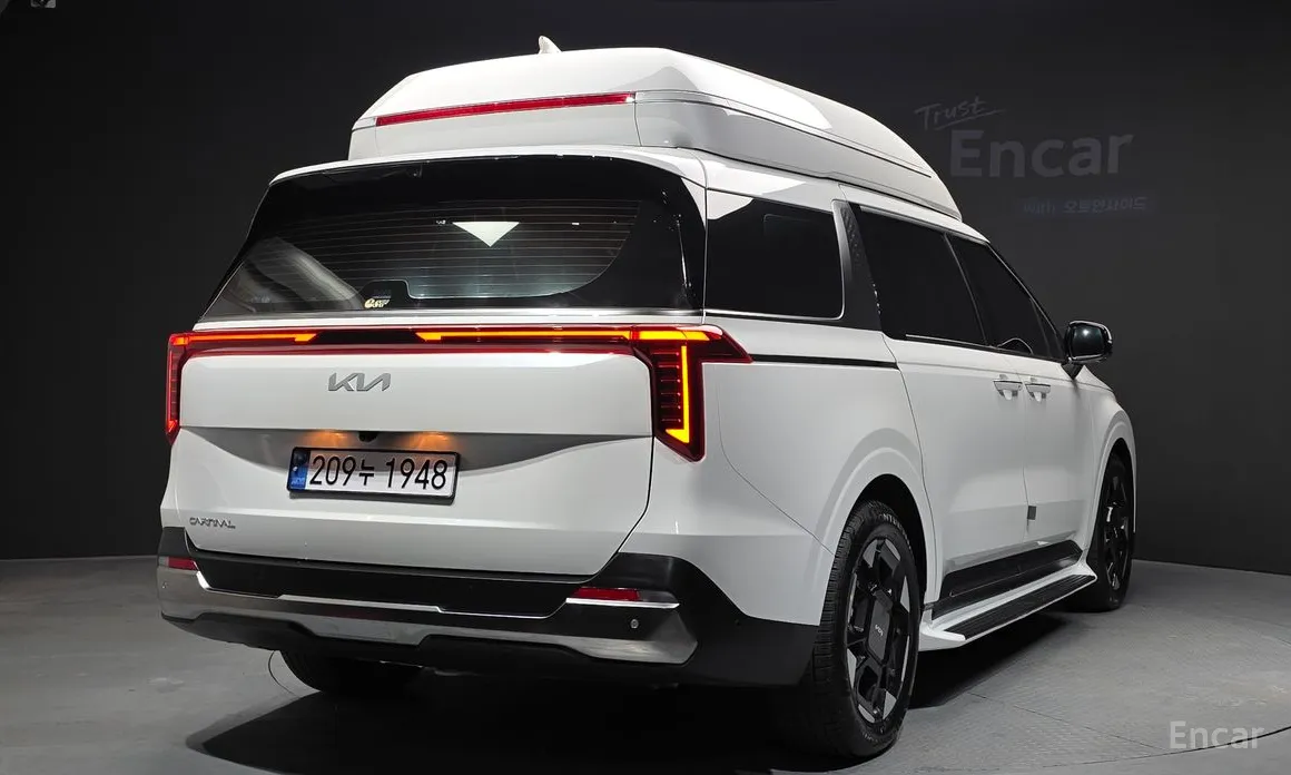 Фото 2 - Kia Carnival