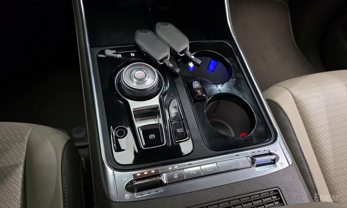 Фото 9 - Kia Carnival