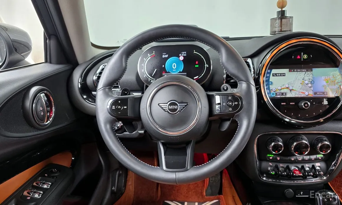 Фото 13 - Mini Clubman