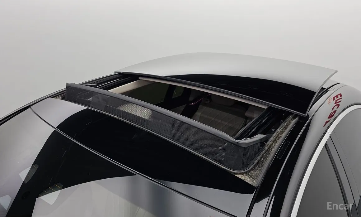 Фото 18 - Mercedes-Benz S-Class