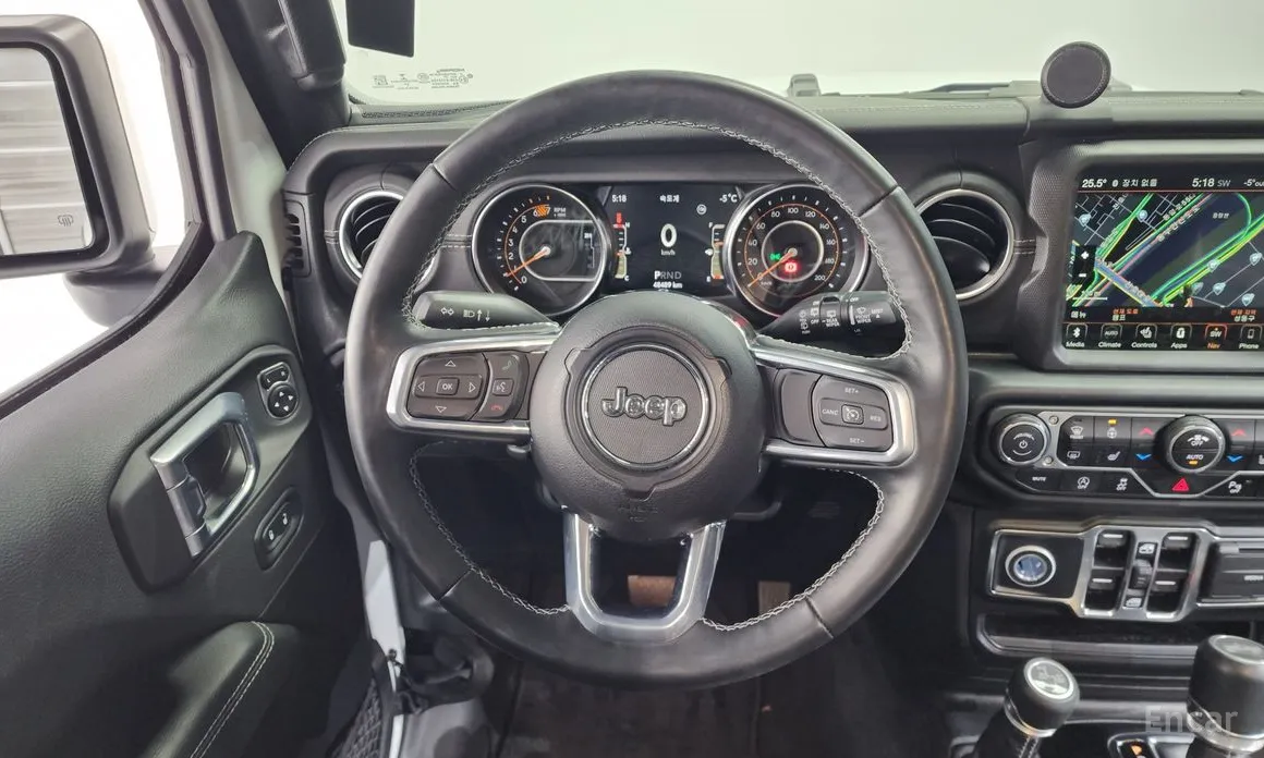 Фото 13 - Jeep Wrangler