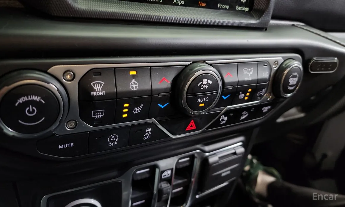 Фото 19 - Jeep Wrangler