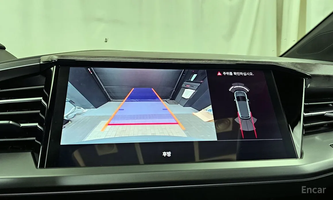 Фото 15 - Audi Q4 e-tron