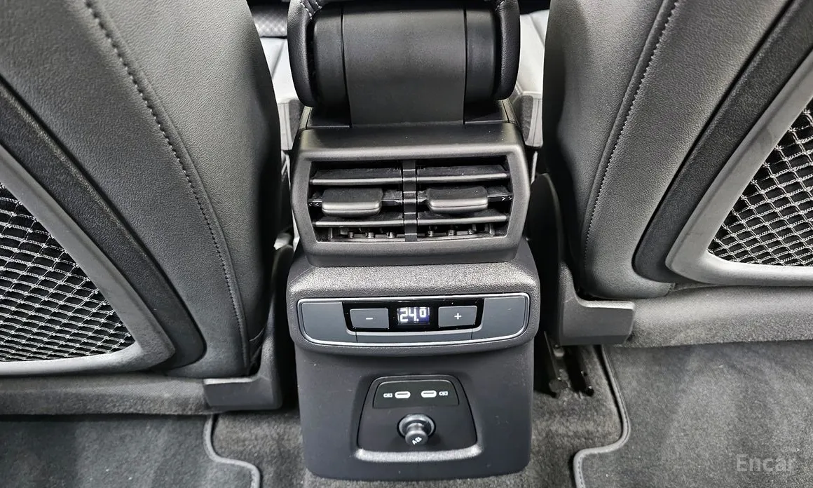 Фото 18 - Audi Q4 e-tron