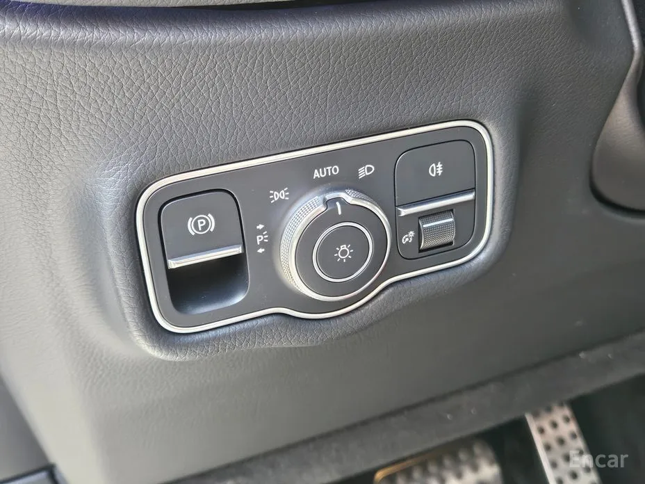 Фото 12 - Mercedes-Benz G-Class