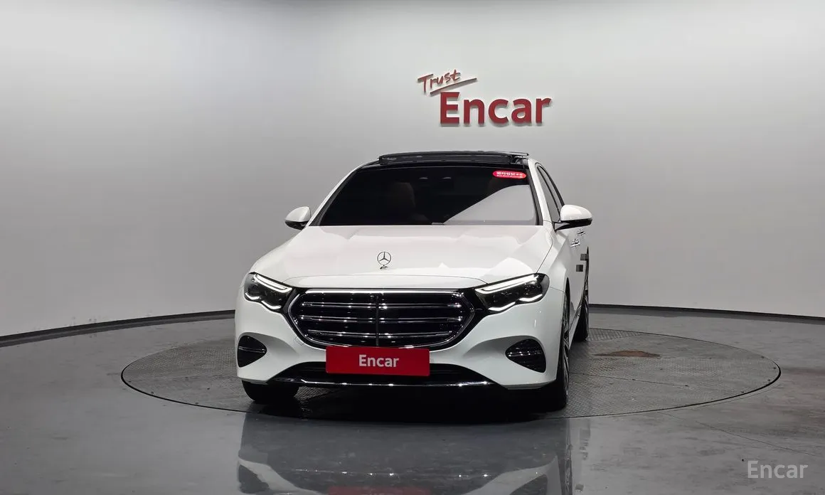 Фото 3 - Mercedes-Benz E-Class