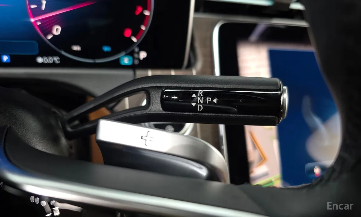 Фото 9 - Mercedes-Benz E-Class