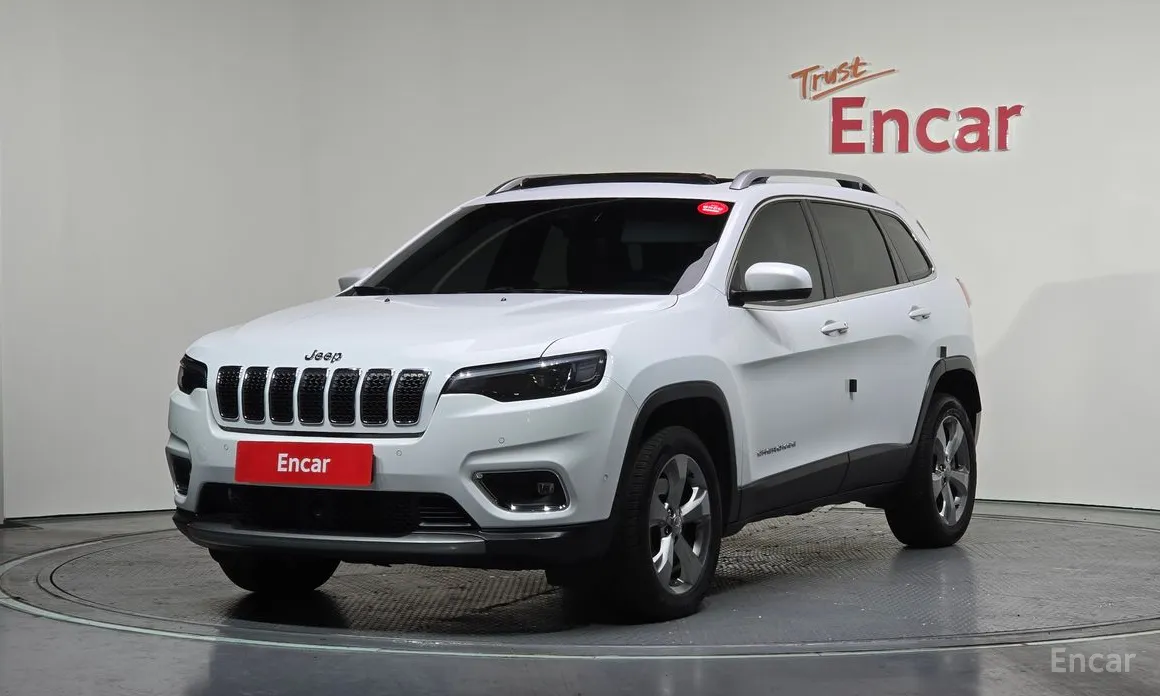 Фото 1 - Jeep Cherokee