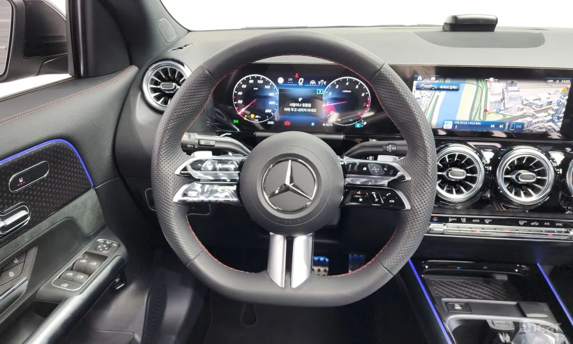 Фото 13 - Mercedes-Benz GLA-Class