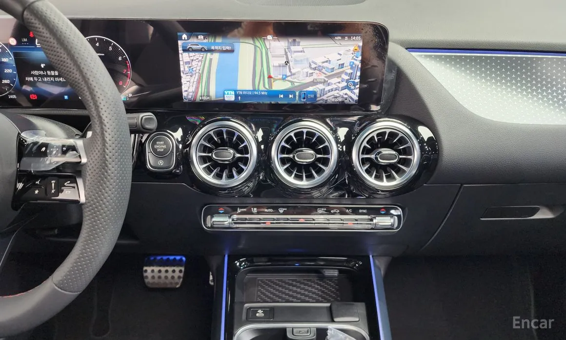 Фото 15 - Mercedes-Benz GLA-Class