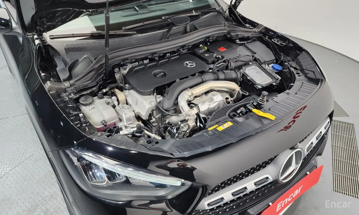 Фото 6 - Mercedes-Benz GLA-Class