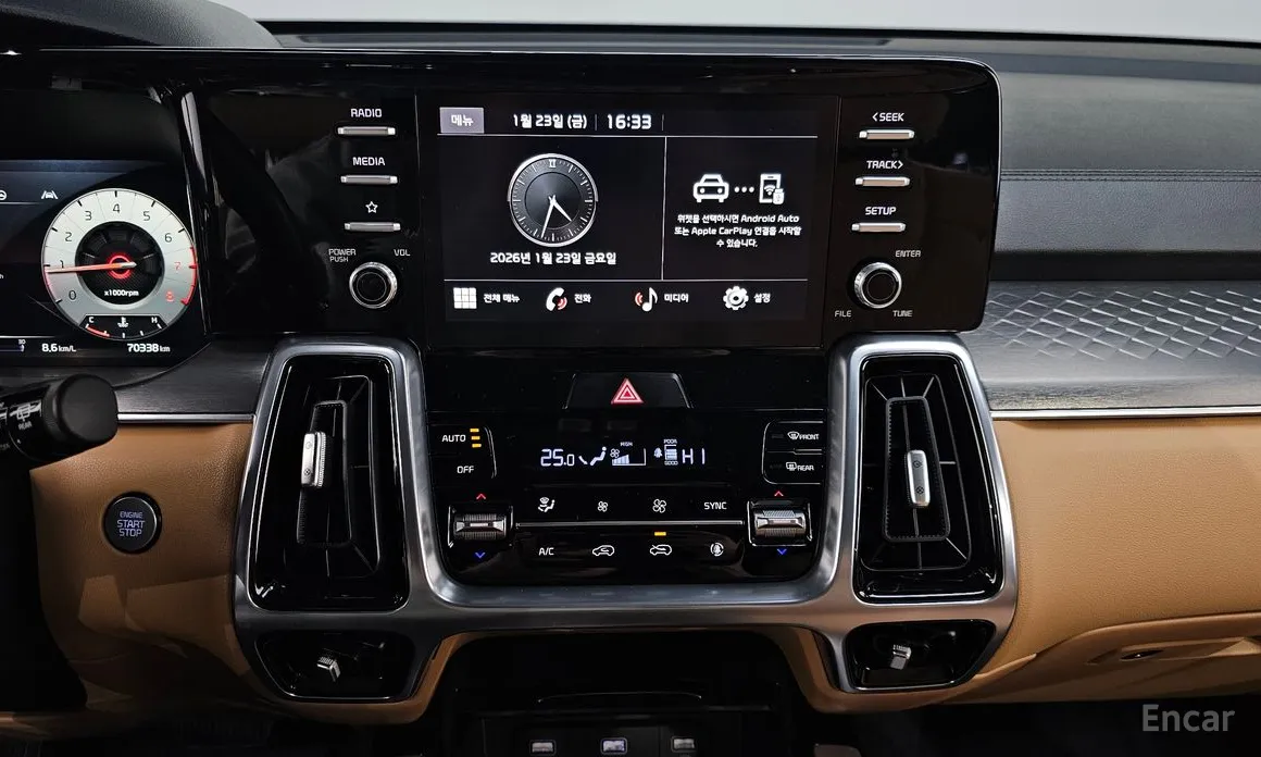 Фото 14 - Kia Sorento