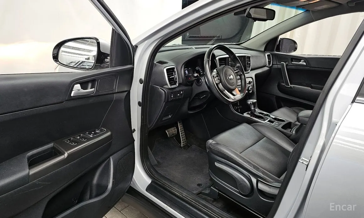 Фото 10 - Kia Sportage