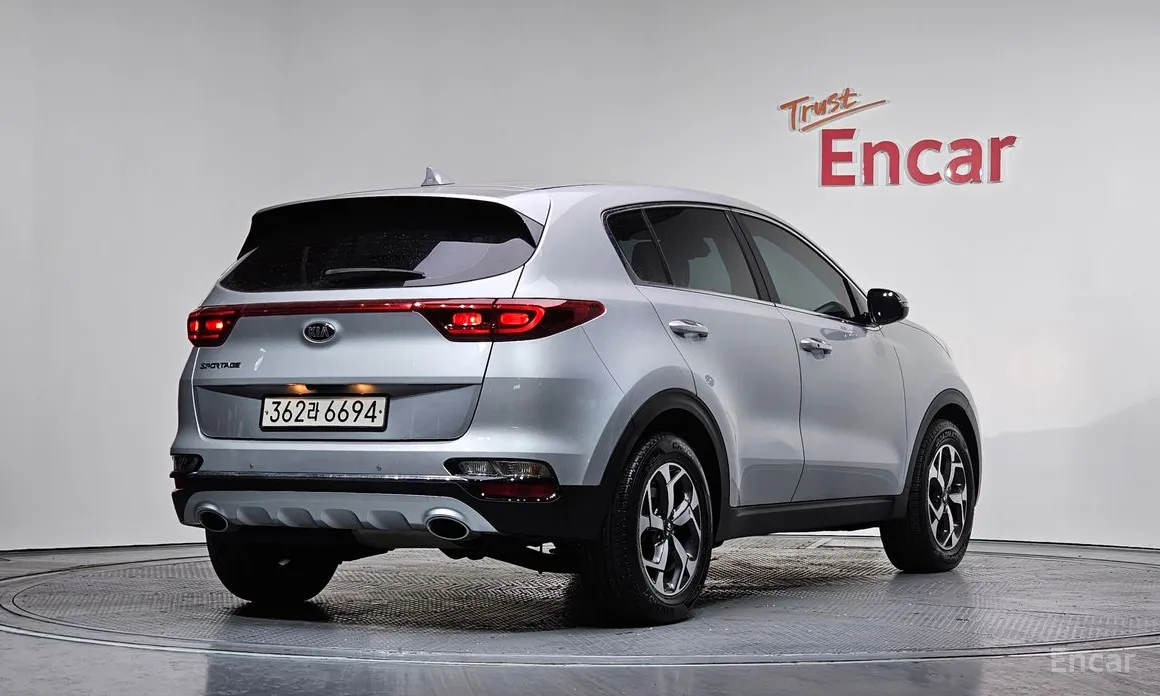 Фото 2 - Kia Sportage