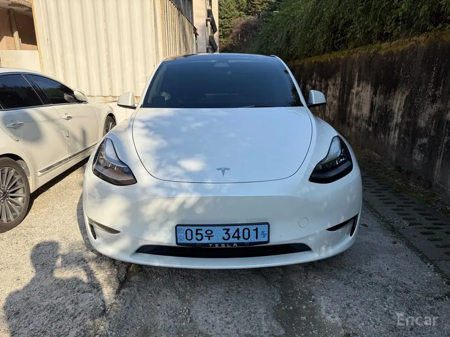 Фото 15 - Tesla Model Y