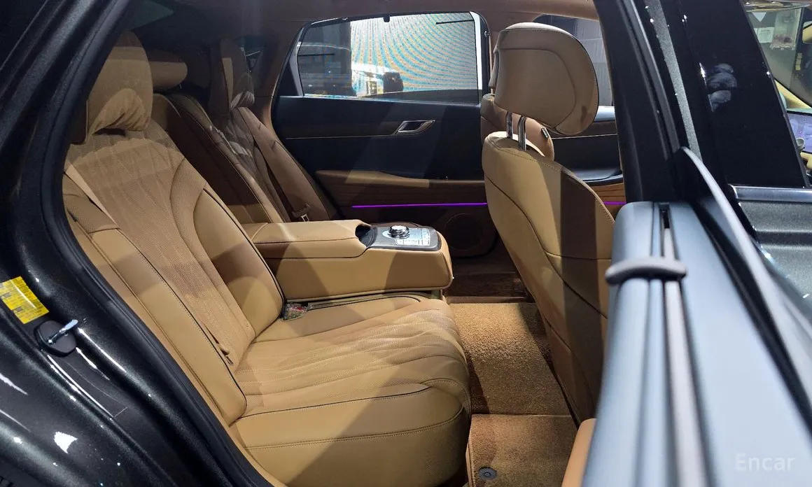 Фото 12 - Genesis G80