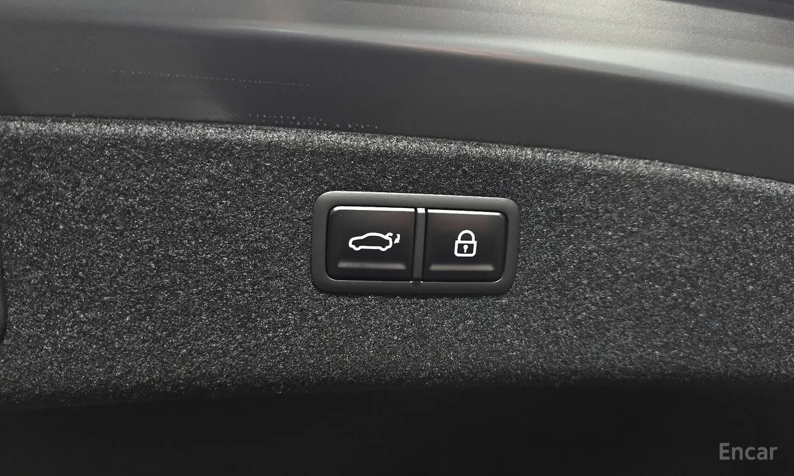 Фото 20 - Genesis G80