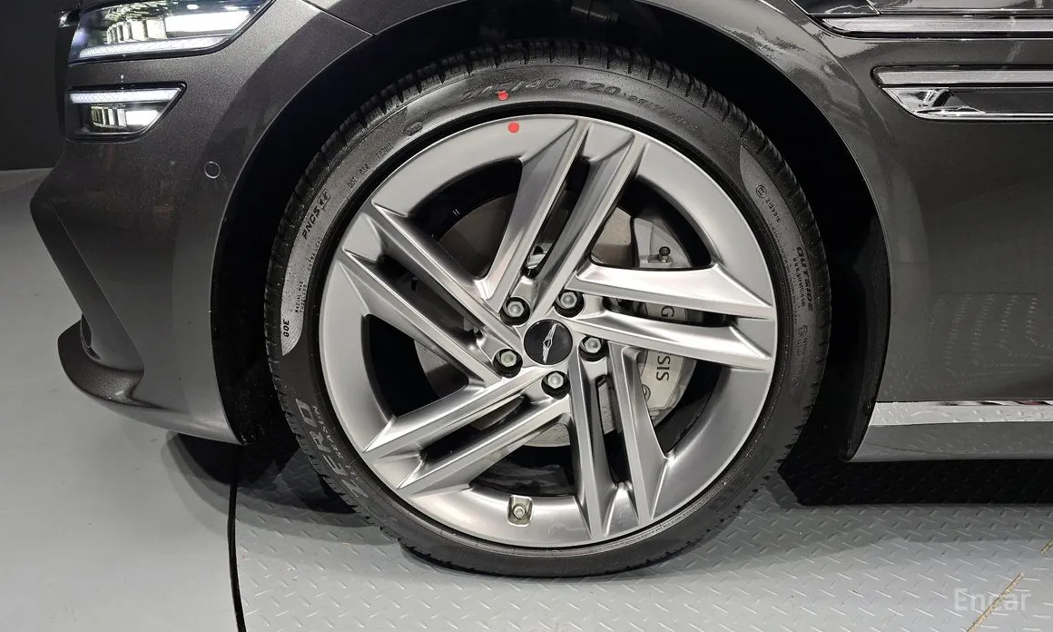 Фото 5 - Genesis G80