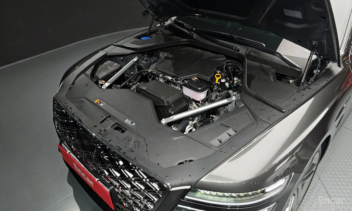 Фото 6 - Genesis G80