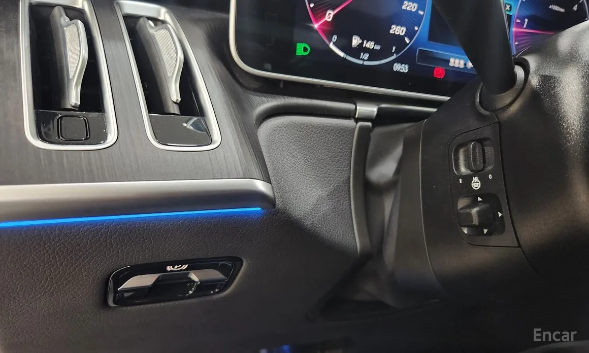 Фото 9 - Mercedes-Benz S-Class