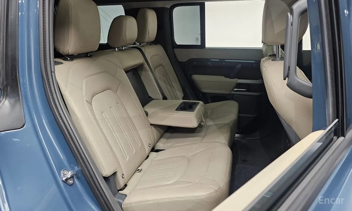 Фото 12 - Land Rover Defender